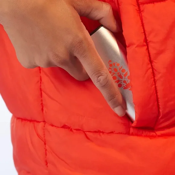 Hand Warmer & Portable Charger 
FP Movement X Zippo
NIBX
Color - Silver - Picture 5 of 7